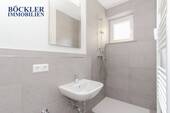 Badezimmer - 4 Zimmer Etagenwohnung zur Miete in Pforzheim