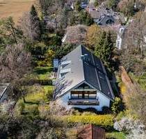 Gräfelfing - Familientraum im Grünen: Großzügige Doppelhaushälfte mit flexiblen Nutzungsmöglichkeiten, traumhaftem Garten & Garage!