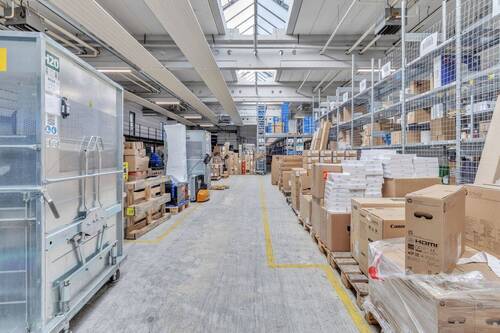 Lagerhalle - 