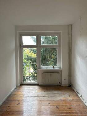 Zimmer 2 - Bezugsfreie, großzügige 4-Zimmer-Altbauwohnung in Toplage - perfekt zur Selbstverwirklichung!