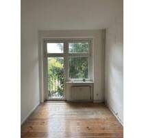 Bezugsfreie, großzügige 4-Zimmer-Altbauwohnung in Toplage - perfekt zur Selbstverwirklichung! - Berlin Lichterfelde