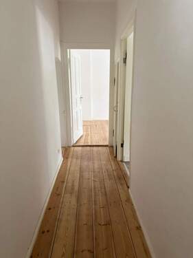 Flur - 4 Zimmer Etagenwohnung zum Kaufen in Berlin