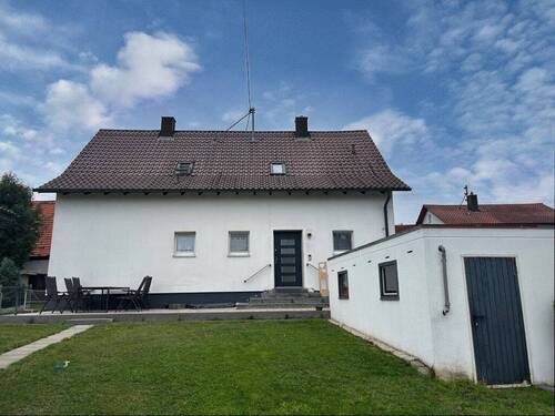 Außenansicht - 9 Zimmer Einfamilienhaus in Niederstotzingen