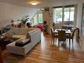 Wohn/-Esszimmer - 2 Zimmer Etagenwohnung in Bergisch Gladbach