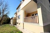 Hausansicht Loggia - 3 Zimmer Etagenwohnung zum Kaufen in Remseck