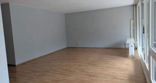 Wohnzimmer - Terrassenwohnung mit 108,00 m² in Stuttgart zum Kaufen