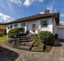Wohlfühloase in Spandau: 4-Zimmer-Bungalow mit sonnigem Garten & Garage - Berlin