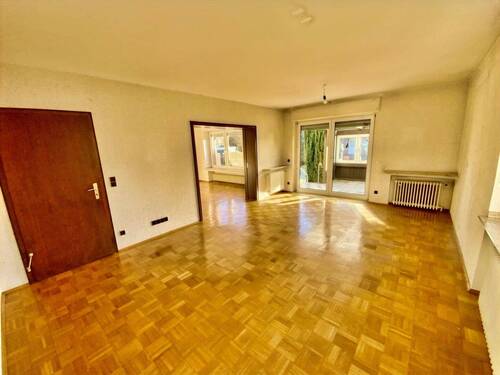 Wohnzimmer mit Zugang - 
