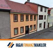 Nur ca. 884 € m²: Vollvermietetes Mehrfamilienhaus mit 3 WE und neuer Heizung in Waltershausen