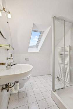 Badezimmer mit Dusche DG - 