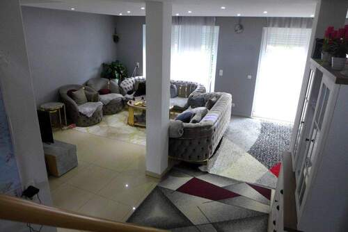 3. Wohnbereich - 4 Zimmer Doppelhaushälfte in Rüsselsheim am Main