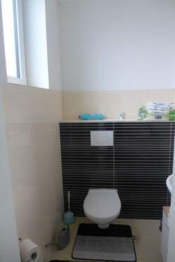 8. Gäste-WC mit Tageslicht - 