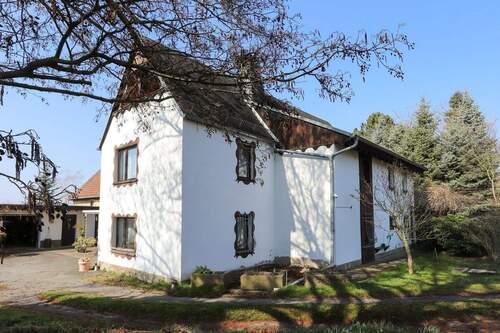 Außenansicht - Einfamilienhaus mit 126,00 m&sup2; in Pirna zum Kaufen