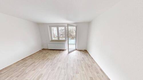 Wohnzimmer Vergleichswohnung - 2 Zimmer Etagenwohnung zur Miete in Chemnitz