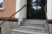 Treppenaufgang zum Hauseingang - 7 Zimmer Einfamilienhaus in Herne