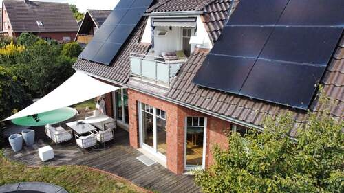 Außenbereich - Großzügig und modern: Einfamilienhaus mit Pool in Mehrum