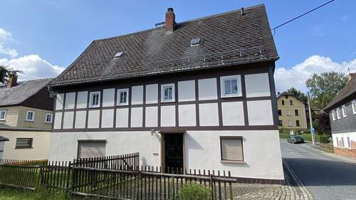 Frontansicht - Gepflegt & mit wenig Aufwand bewohnbar!