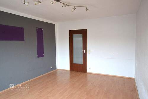 Wohnzimmer-1 - Etagenwohnung mit 74,00 m² in Oberhausen-Rheinhausen zum Kaufen