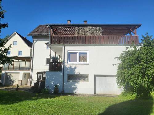 Ansicht Terrasse - Mehrfamilienhaus, Wohnhaus mit 230,00 m&sup2; in Trausnitz zum Kaufen