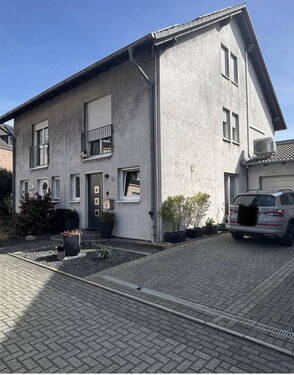 Bild 1 - Familienfreundliches Traumhaus in ruhiger Privatstraße