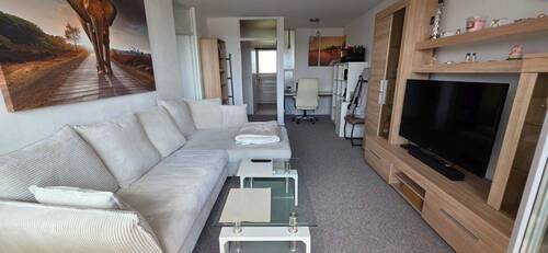 Wohnzimmer Ansicht 2 - 2 Zimmer Etagenwohnung in Nürnberg