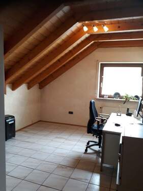 Büro/Kinderzimmer im DG - 