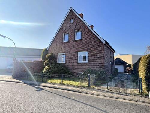 Außenansicht - 6 Zimmer Einfamilienhaus zum Kaufen in Steinfurt