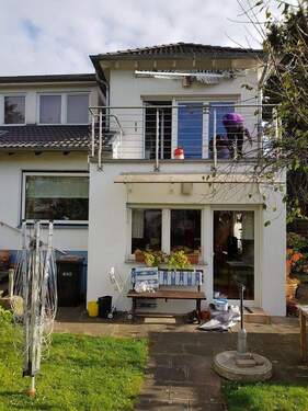 Bild 1 - Zweifamilienrheieneckhaus mit 2 Eingängen in Köln Heimersdorf