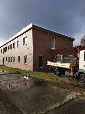 Hinterhaus - 7 Zimmer Mehrfamilienhaus, Wohnhaus in Brokstedt