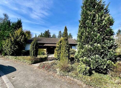 Außenansicht - 6 Zimmer Einfamilienhaus zum Kaufen in Kaiserslautern