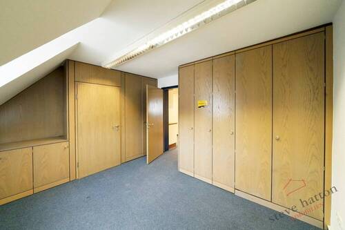 12200-6 Büro 1 - 