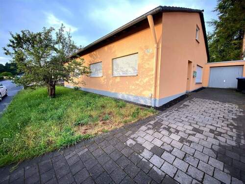 IMG_3691.JPG - Doppelhaushälfte - Charmanter 3-ZKB-Bungalow mit Gartenanteil in ruhiger Lage von Gillenfeld