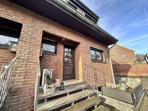 Eingang - Doppelhaushälfte mit 100,00 m&sup2; in Schwalmtal zum Kaufen