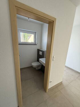 Bad EG - Einfamilienhaus mit 132,00 m&sup2; in Rödermark Ober-Roden zur Miete