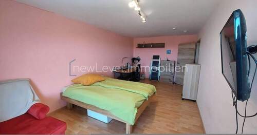 Schlafzimmer - 4 Zimmer Etagenwohnung in Reutlingen