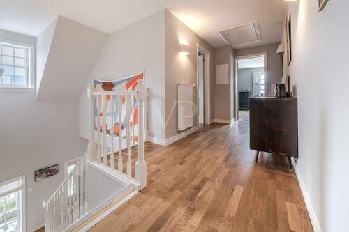 Helle Galerie im OG - 