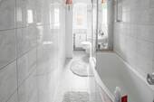 Badezimmer - Etagenwohnung mit 50,00 m² in Berlin zum Kaufen