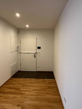 Eingangsbereich Wohnung - 