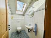 SEPARATES WC DACHGESCHOSS - 