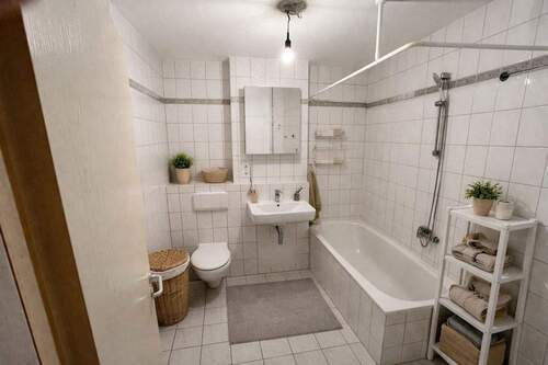 Badezimmer möbl. Beispiel - 