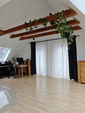 wohnzimmer.jpg - Etagenwohnung mit 75,00 m&sup2; in Augsburg zum Kaufen