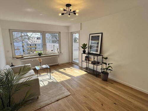 Wohnzimmer 3 - 3 Zimmer Etagenwohnung in Bad Homburg