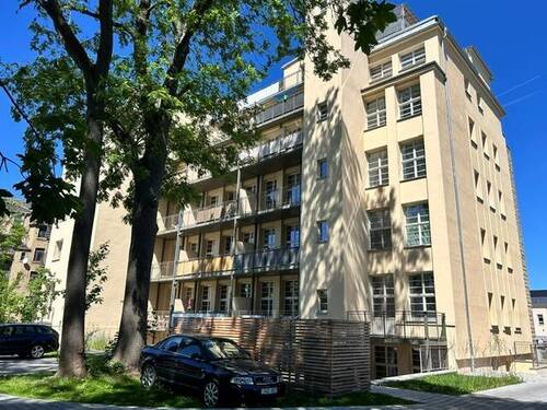 Hausansicht hofseitig - 2 Zimmer Etagenwohnung zur Miete in Chemnitz