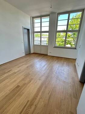 Wohnzimmer - 2 Zimmer Etagenwohnung in Chemnitz