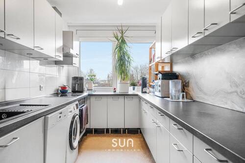 KÜCHE - Etagenwohnung mit 109,00 m&sup2; in Frankfurt am Main zum Kaufen