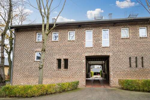 Frontansicht - 3 Zimmer Etagenwohnung zum Kaufen in Korschenbroich