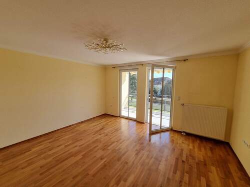 Wohnzimmer - 3 Zimmer Etagenwohnung zur Miete in Bad Rothenfelde