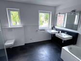 Badezimmer 1. OG - 