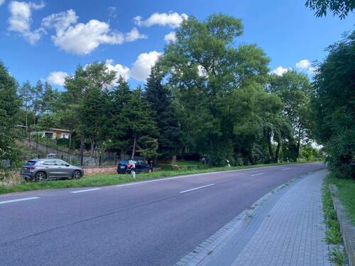 Straße zum Grundstück - Grundstück zum Kaufen in Könnern