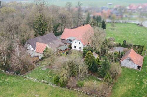 Luftaufnahme - Raum, Ruhe, Freiheit - Vielseitiger Resthof mit großem Grundstück in Stemwede-Haldem